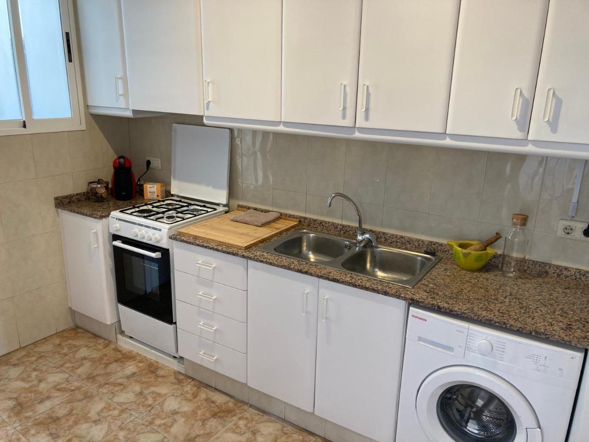 Beachfront And Renovated Apartment Кулера Екстериор снимка