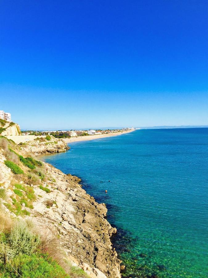 Beachfront And Renovated Apartment Кулера Екстериор снимка
