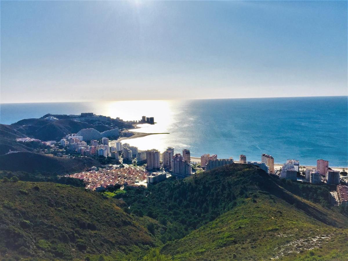 Beachfront And Renovated Apartment Кулера Екстериор снимка